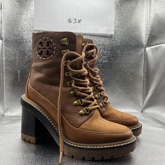 TORY BURCH MILLER LUG SOLE BOOTIE 95MM in TOASTED CARAMEL - Size 6 - Picture 1 of 11